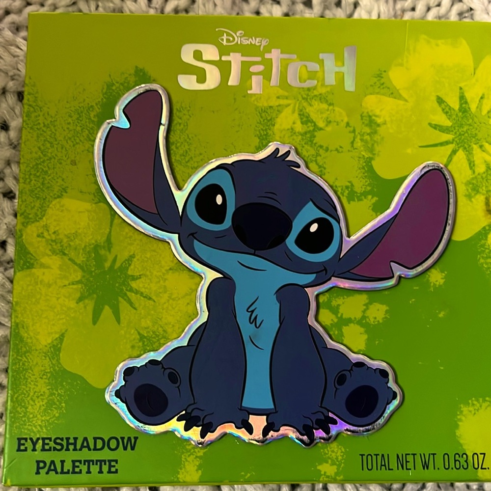 NWOT Disney rare Stitch eyeshadow palette